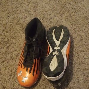 Under armor soccer cleats